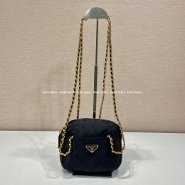 프라다 체인백 (19cm)