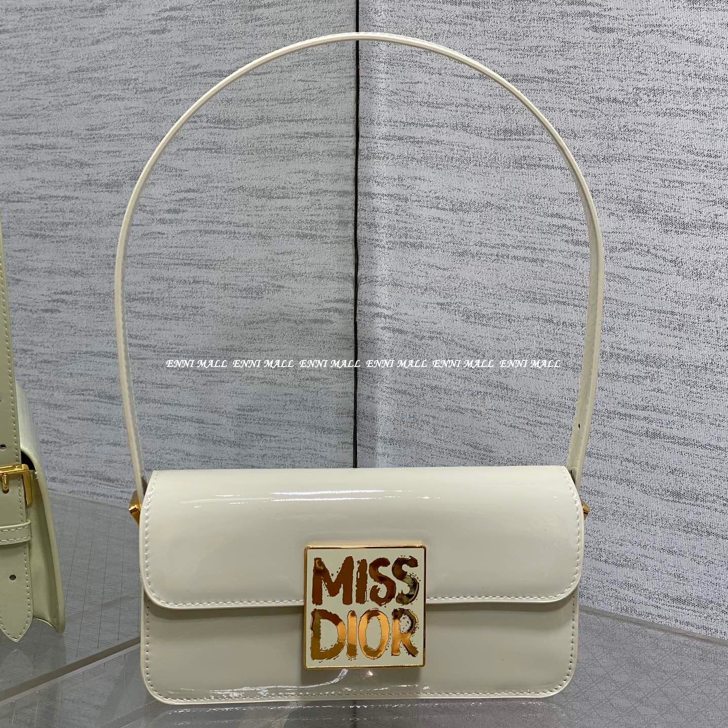 미스 디올 플랩백 (18cm)