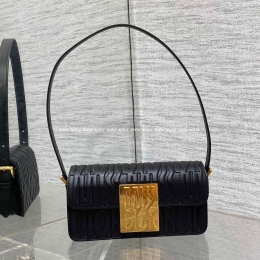 미스 디올 플랩백 (18cm)