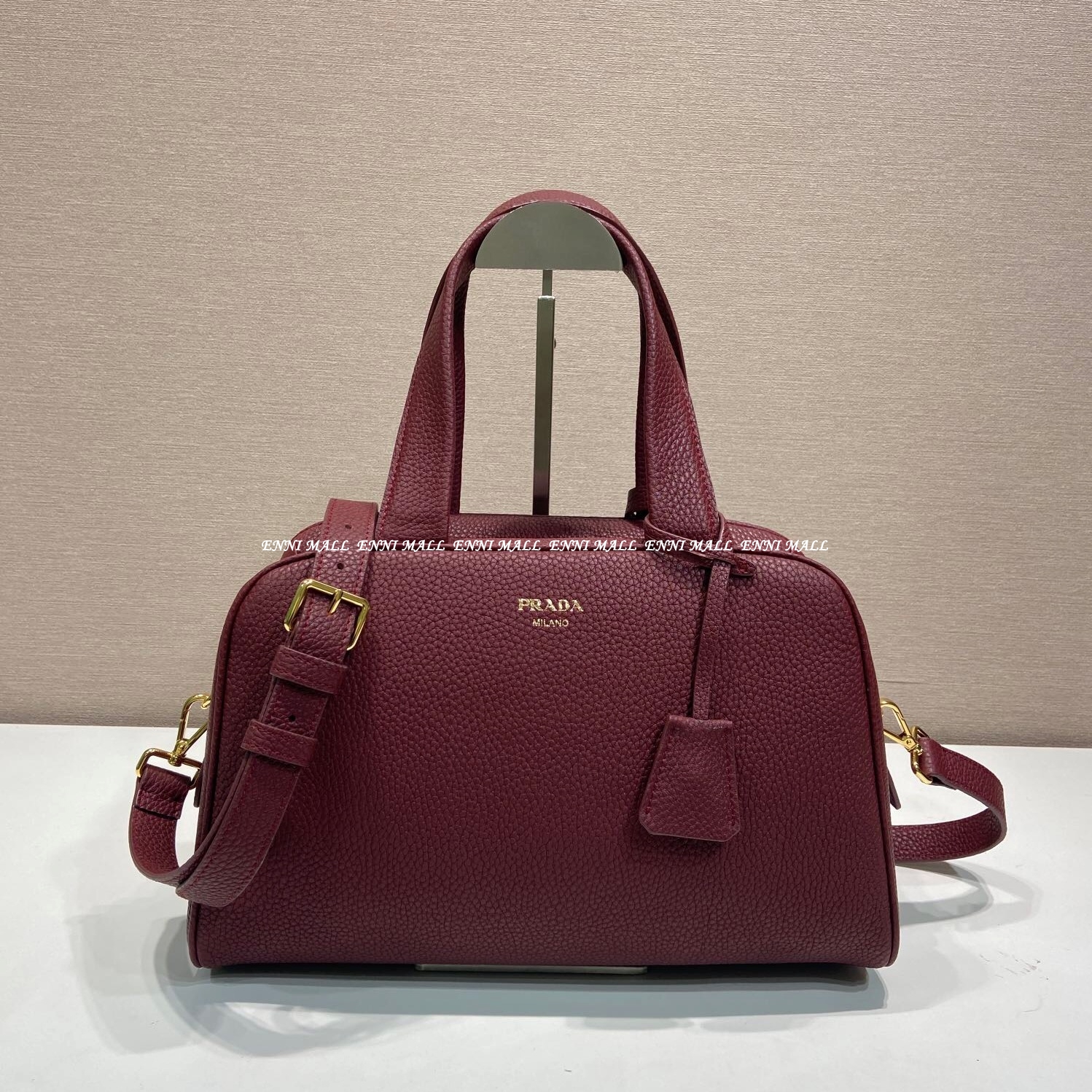 프라다 숄더백 (33cm)