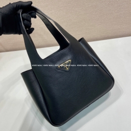 프라다 가죽 핸드백 (22.5cm)