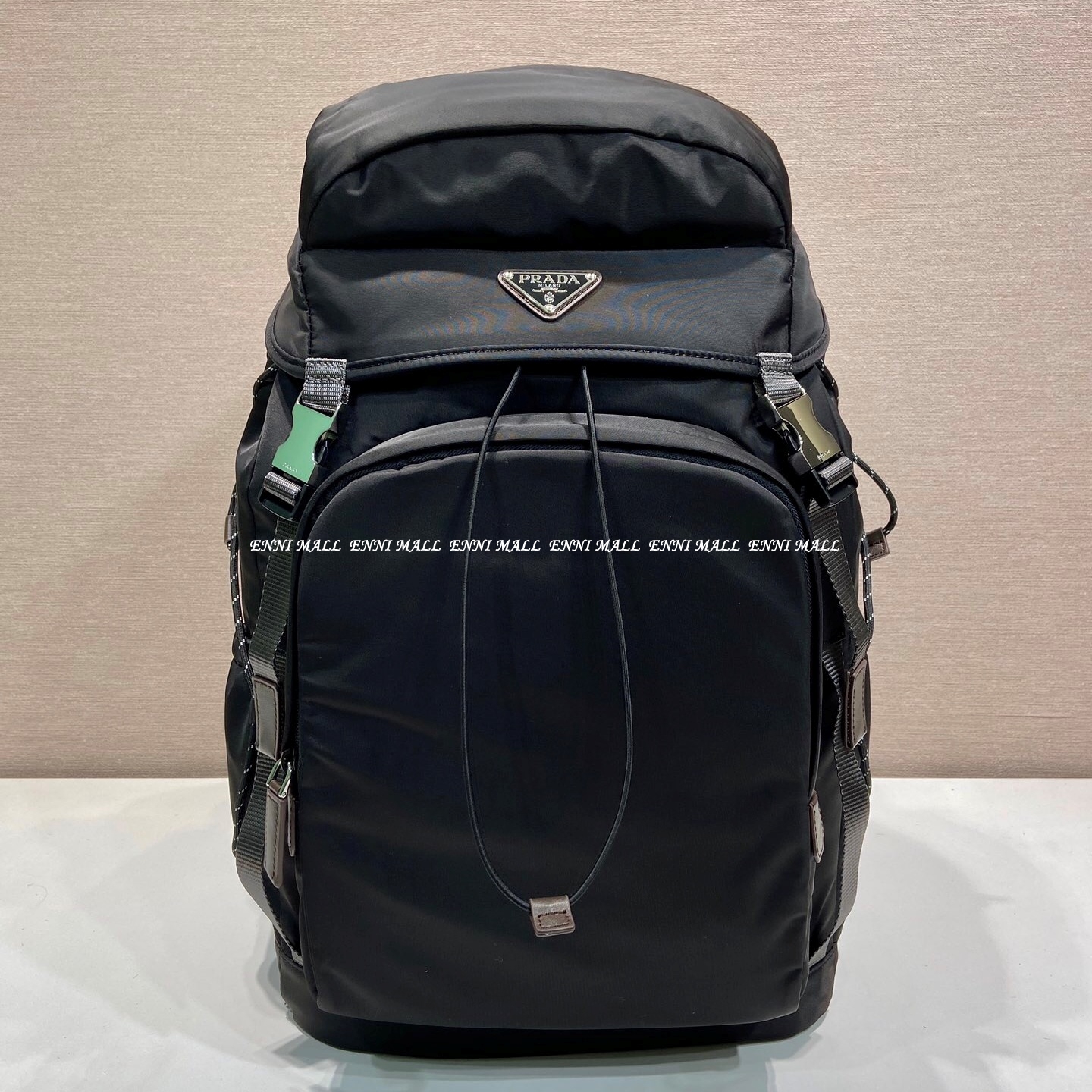 프라다 백팩 (28cm)