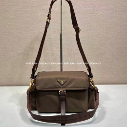 프라다 메신저백 (30cm)