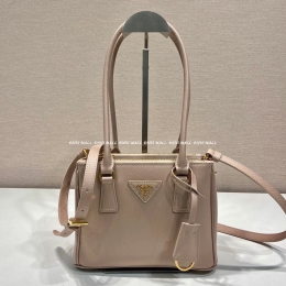프라다 미니 숄더백 (20cm)