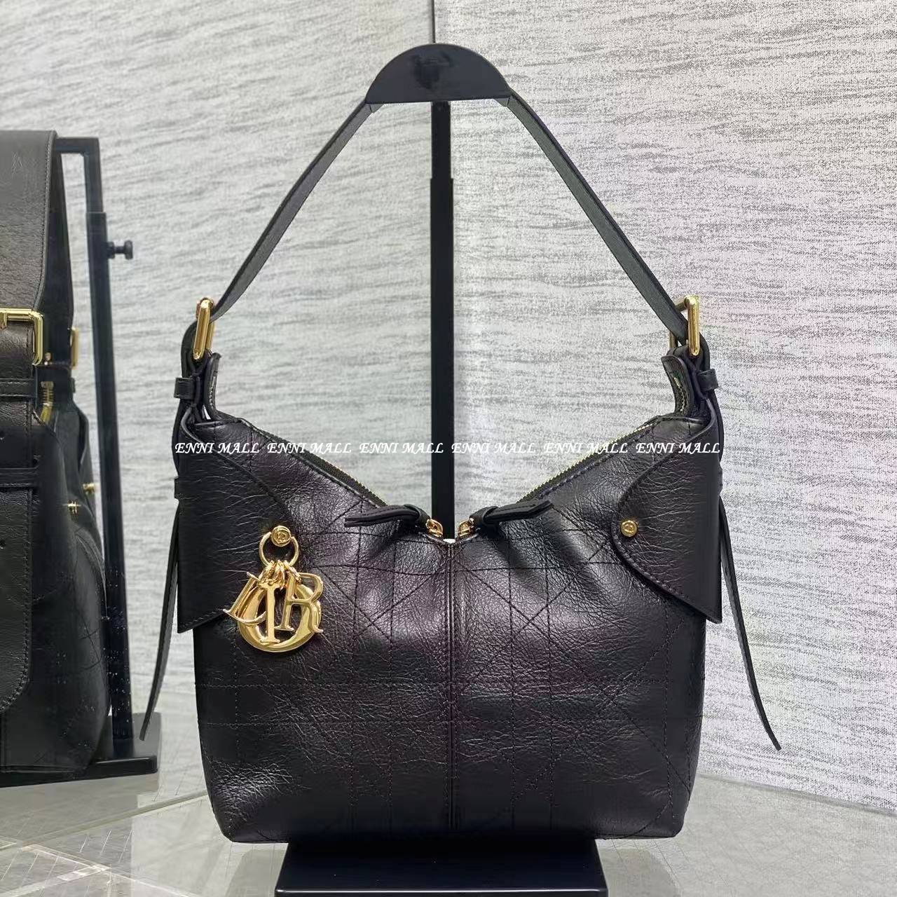 디올 보야주백 (22cm)