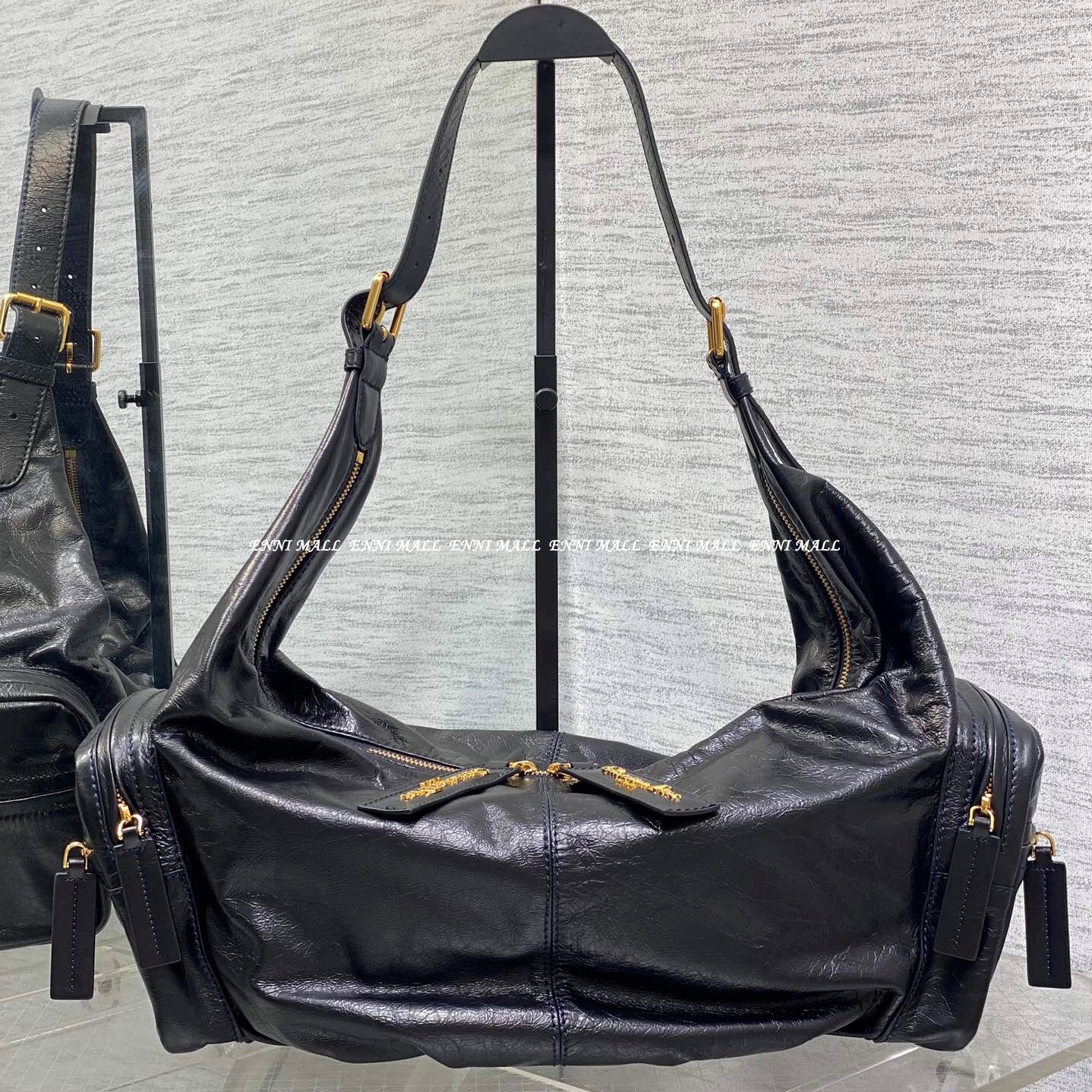 디올  그랑 투어 멀티포켓 백 (40cm)