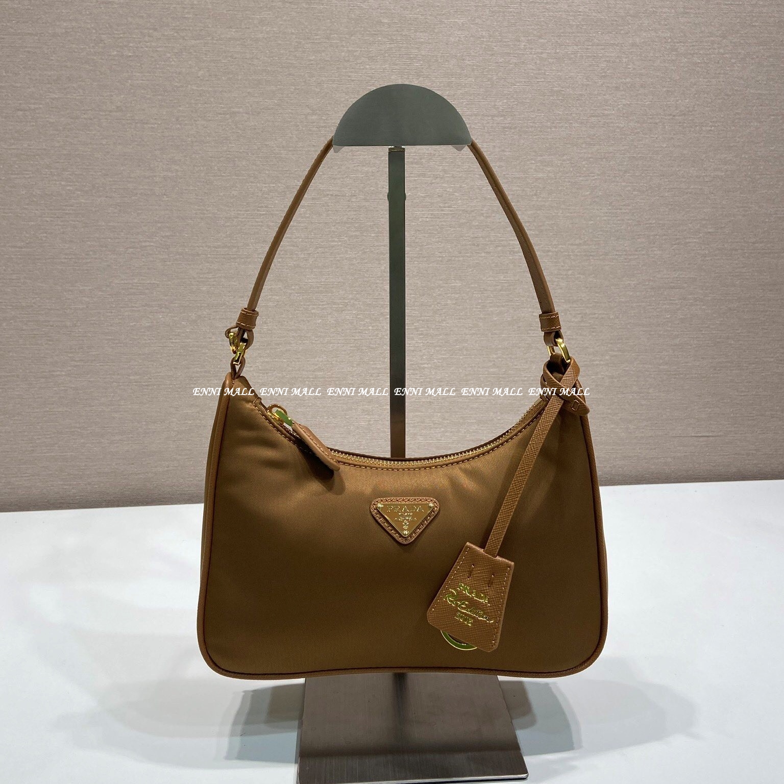 프라다 호보백 (22cm)